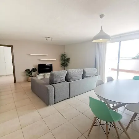 La Clavellina كوراليهو