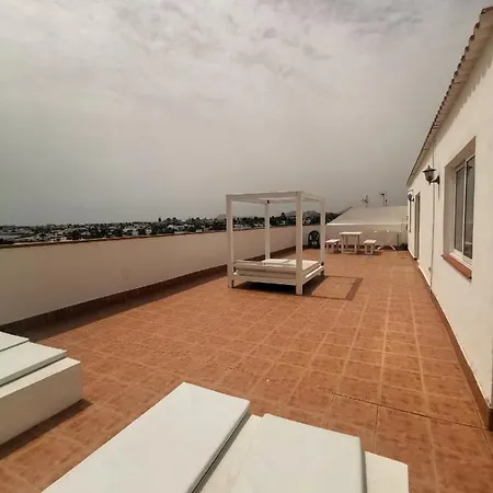 La Clavellina كوراليهو